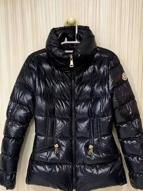 Moncler Black Glossy Puffer Jacket Size 00 Authentic Women’s Down Coat